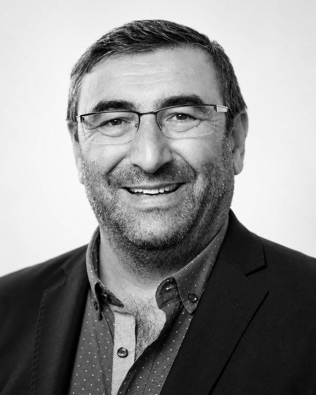 Portrait of Derya Topcu